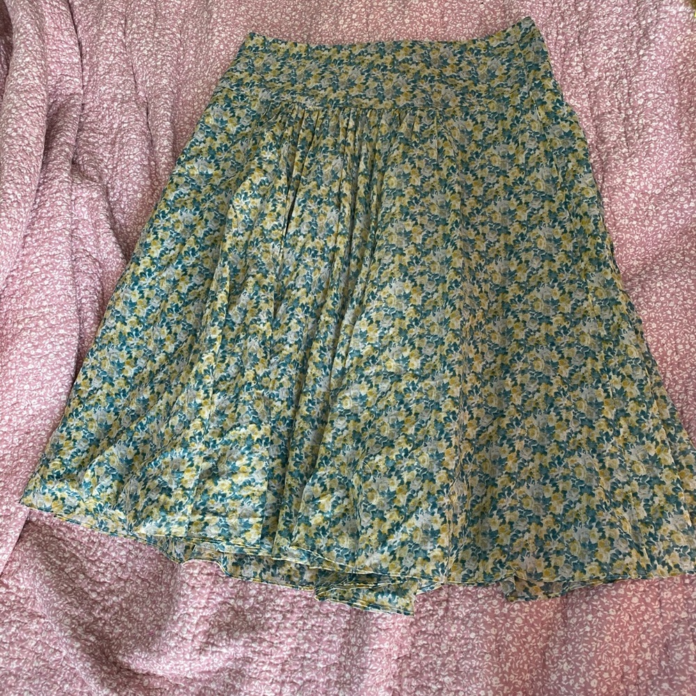Green and Yellow Floral knee length skirt. Talbot